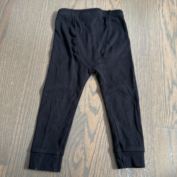 baby Gap Glow-in-the-Dark Halloween Skeleton Pajama Set - Picture 3 of 4